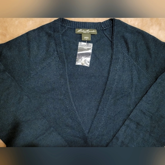*NWOT* Eddie Bauer M Cardigan - Picture 2 of 2